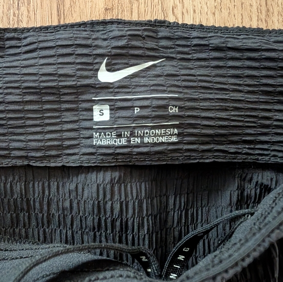 Nike Joggers SKU1108 - Picture 6 of 6